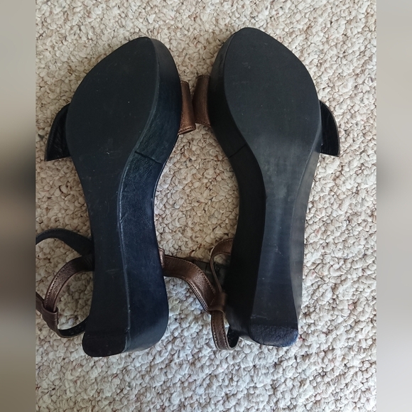 Robert CLERGERIE lambskin leather Bronze SANDALS size 8 - Picture 12 of 12